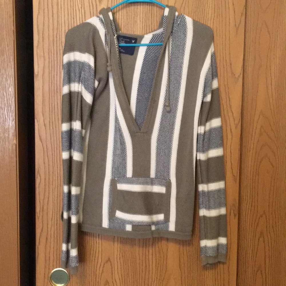 American eagle light pullover